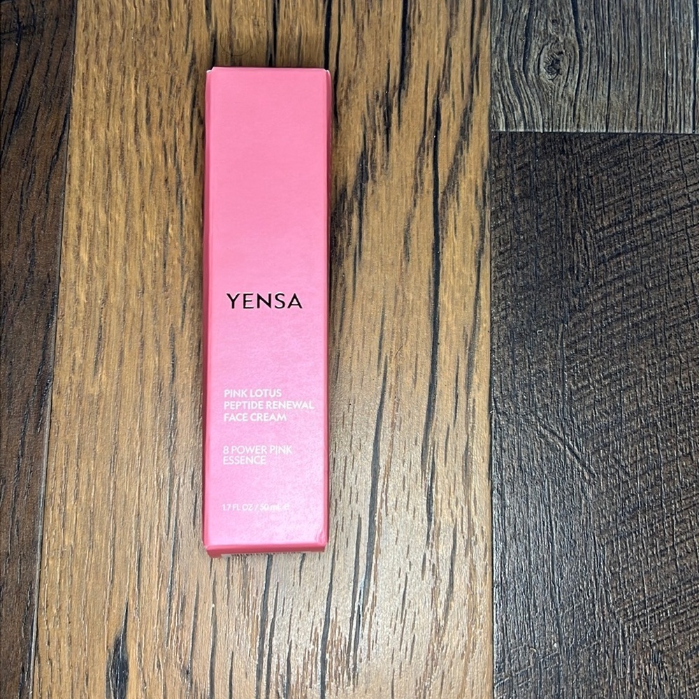 PINK LOTUS PEPTIDE RENEWAL FACE CREAM​​​